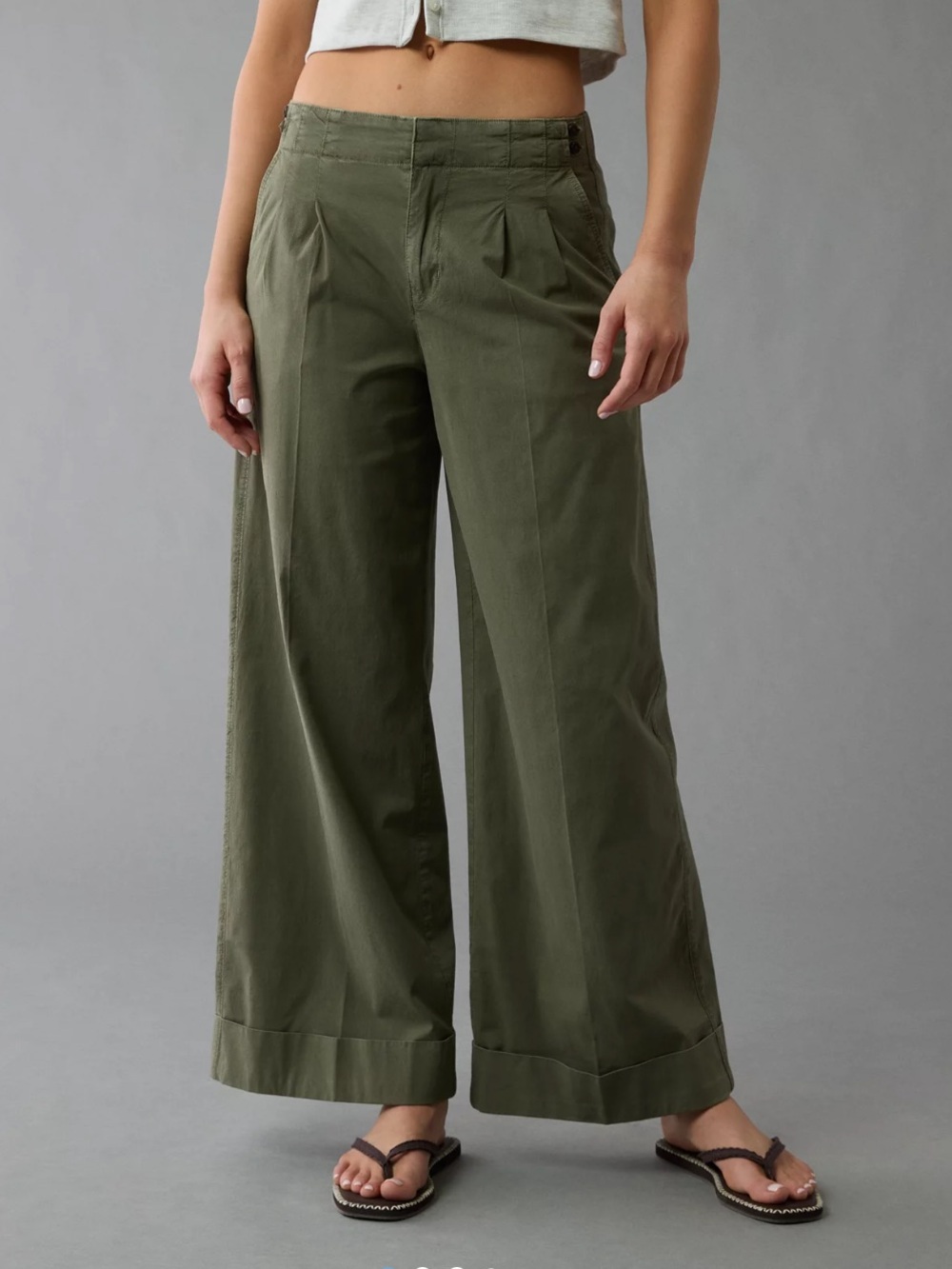 American Eagle Wide leg Trouser Olive size 0